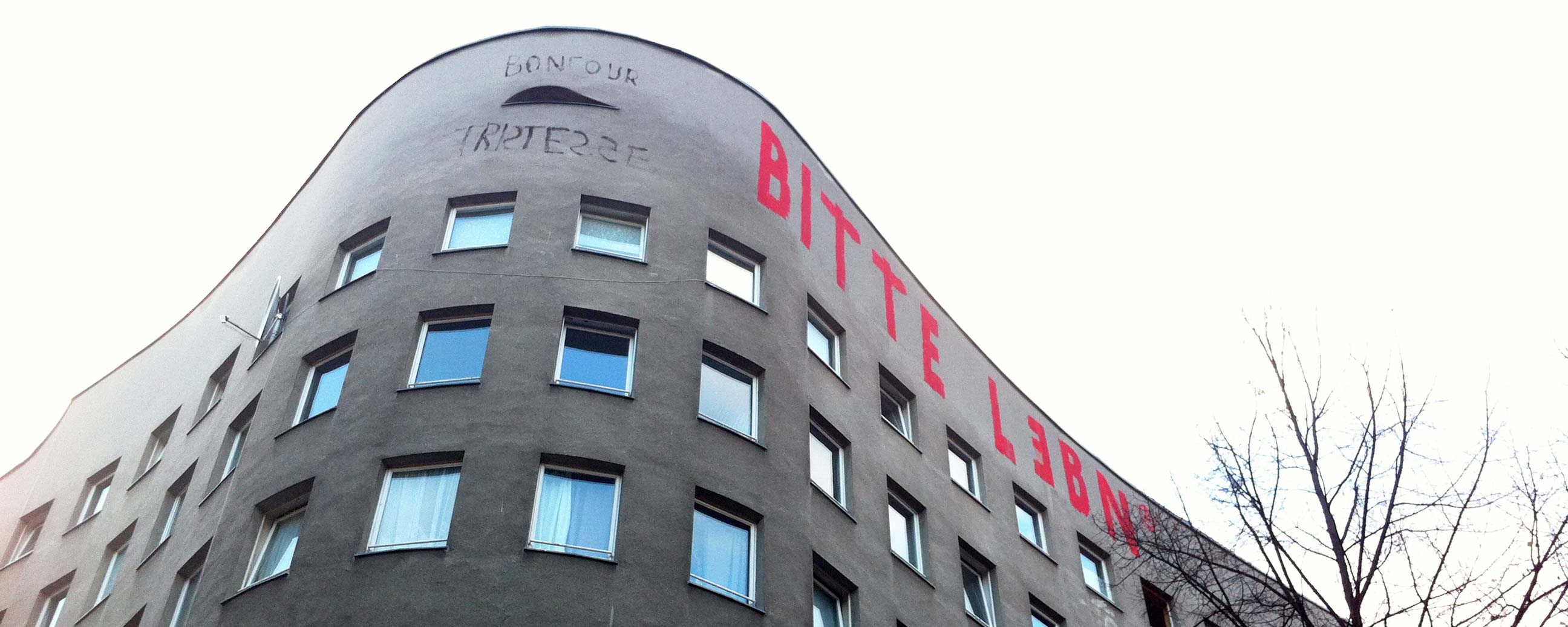 Find an Apartment in Berlin. Here an apartment building in Kreuzberg.